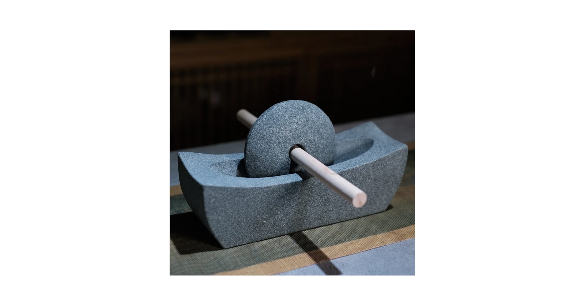 Amazon｜石臼 セット 乳鉢 青石製 ハーブすり鉢漢方薬用品 キッチン