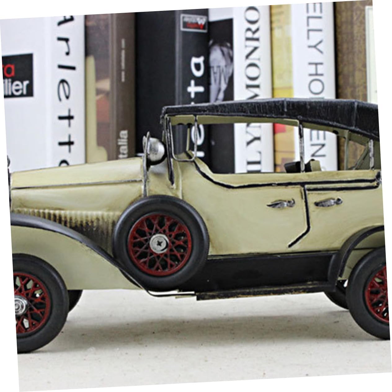 PRETYZOOM Vintage Iron Truck Model Retro Home Decor Premium Iron Craft Simulated Classic Vehicle for Collectors and Enthusiasts Vintage Truck Lovers