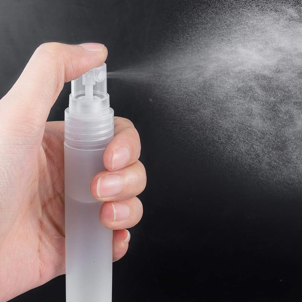 BENECREAT 12 Packung 20 ml weiße Mini Reise Sprühflaschen mit 4 teiligem Trichter, 4 teiliger 1ml Pipette und 2-teiliger Plastikpumpe für Parfüm mit Reiselotion