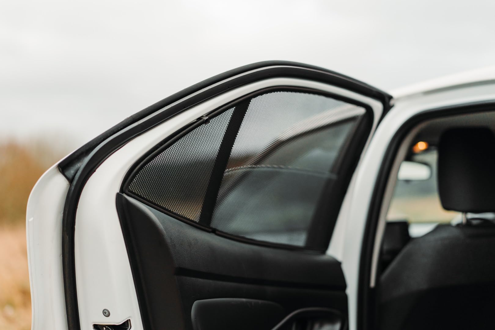 Set de Car Shades Compatible avec Toyota Yaris Cross (MXP) 2020- (4-pièces) Pare-Soleil sur Mesure pour Voiture