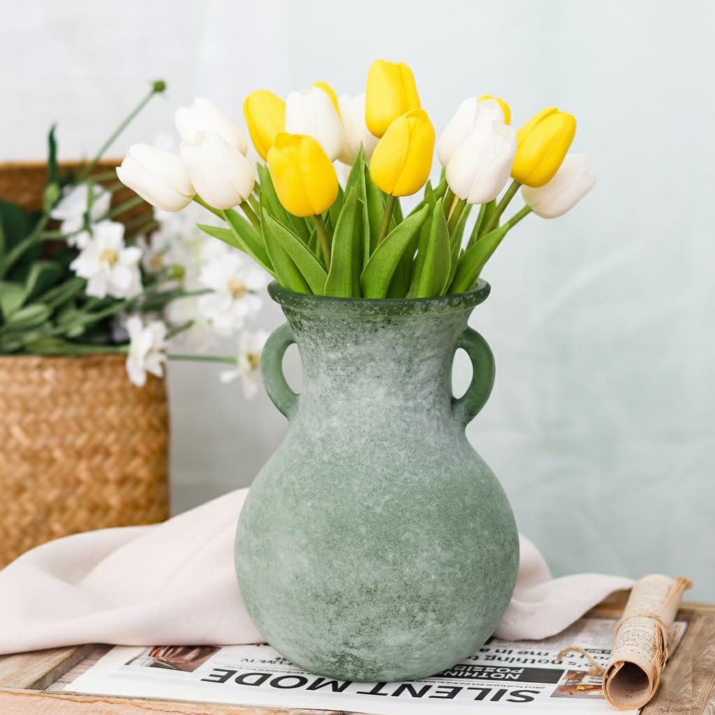 Henkelvase in Salbeigrün – Bauchige Dekovase mit Matt-Finish & Antik-Struktur, 20cm Vintage Vase für Trockenblumen & Wohndeko