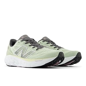 New Balance Women's W880v14 Shoes