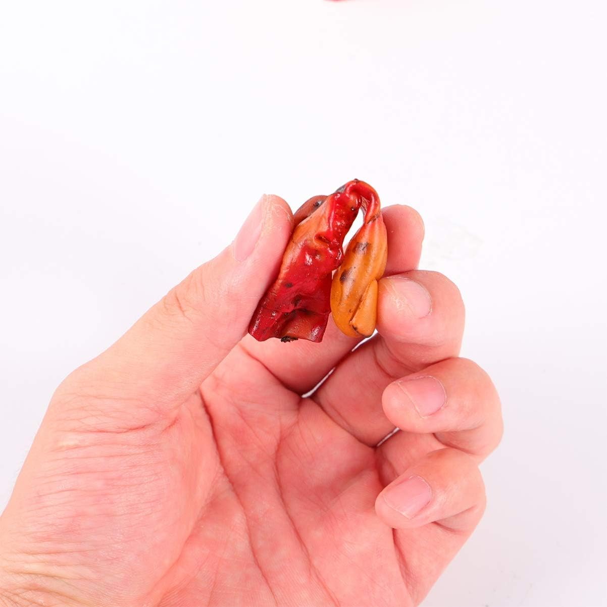 TOYANDONA 30pcs Prank Organ House Ear Blood Scary Finger Tricky Color Body Fingers, Party Favors Fingers+ Organs Halloween Fingers Universal Eyeballs Plastic Props,