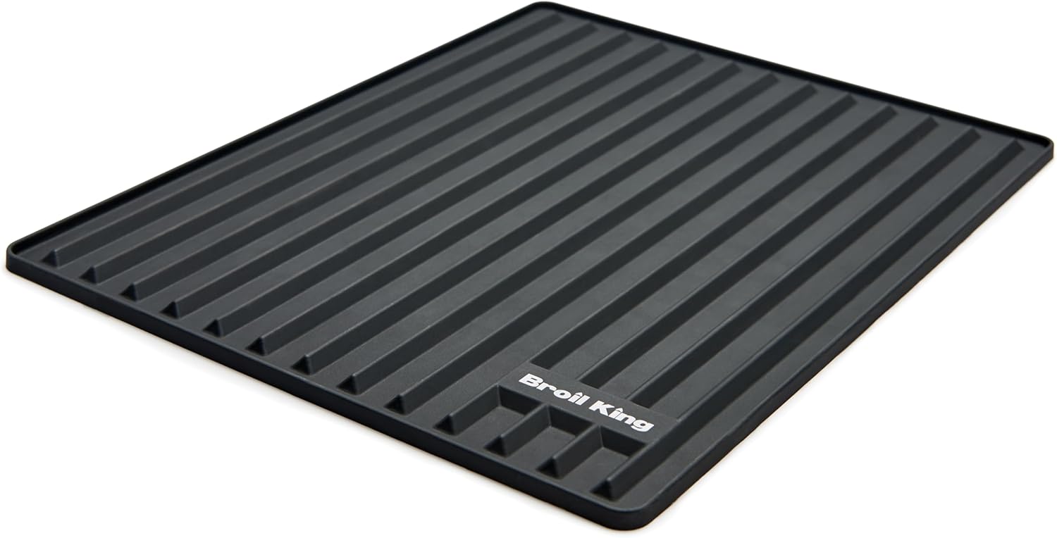 Broil King 60007 Silicone Side Shelf Mat, Magnetic Design Regal Pellet, Black