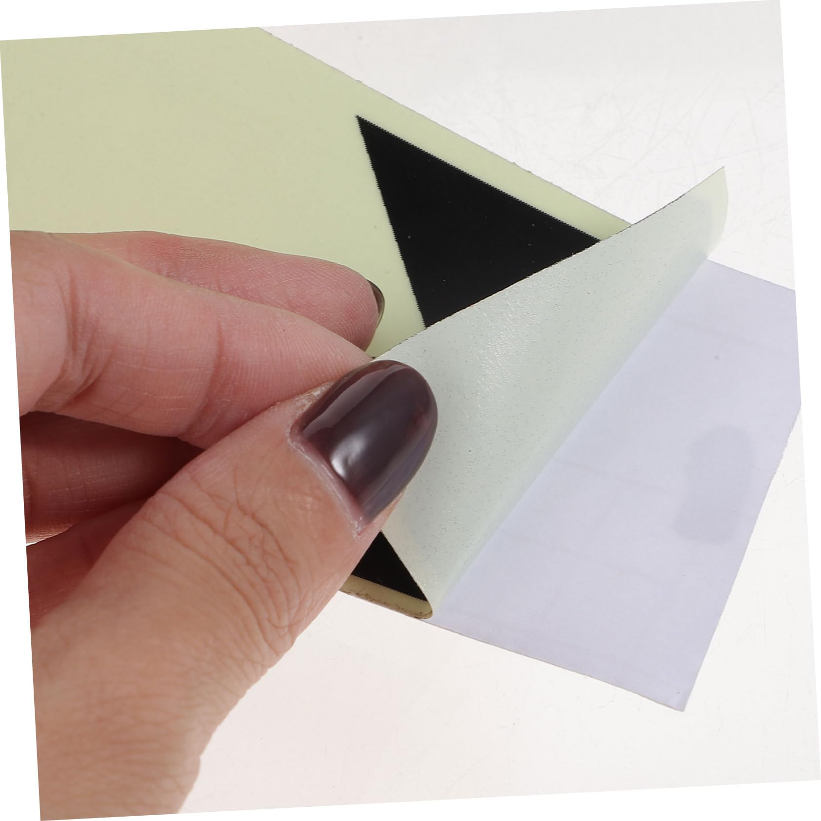 SOLUSTRE 2rollos Cinta Adhesiva Luminosa Reflectante y Para Señalización Para Almacenes Oficinas y Espacios Públicos Alta Visibilidad La Oscuridad