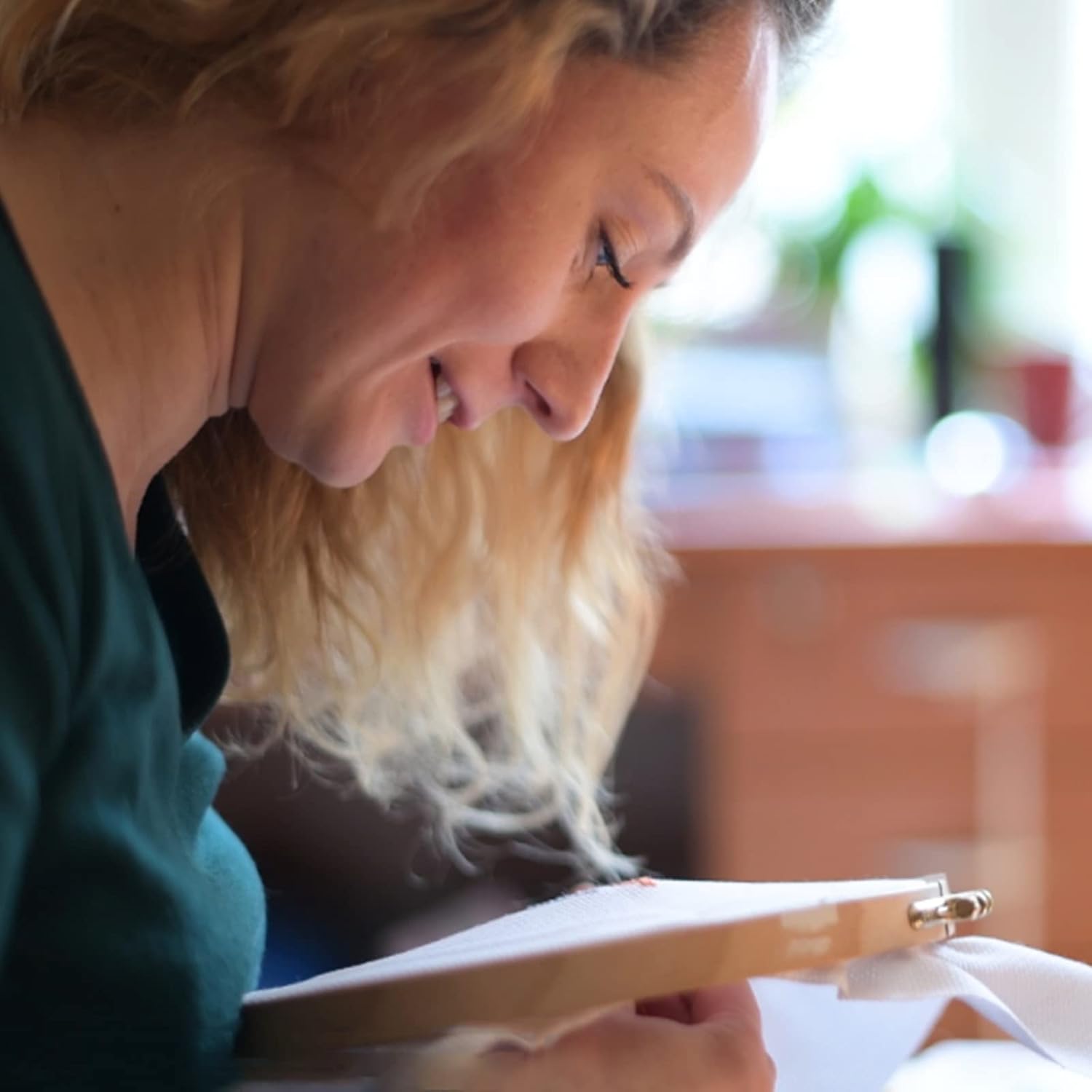 ZOCONE Beech Wood Embroidery Hoops (6 Pack, 6") - Image 5