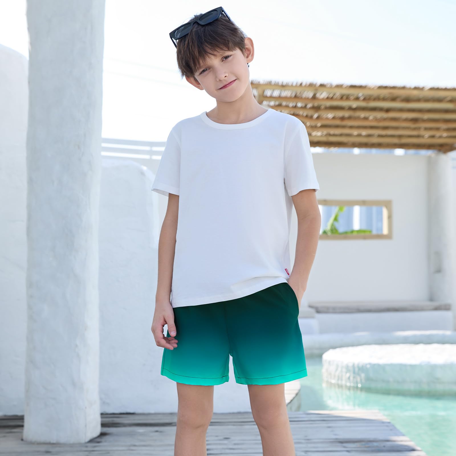 Badehose Jungen 5-16 Jahre Ohne Netz mit Innenhose - Kompressions Schwimmshorts mit Kordelzug & Tasche