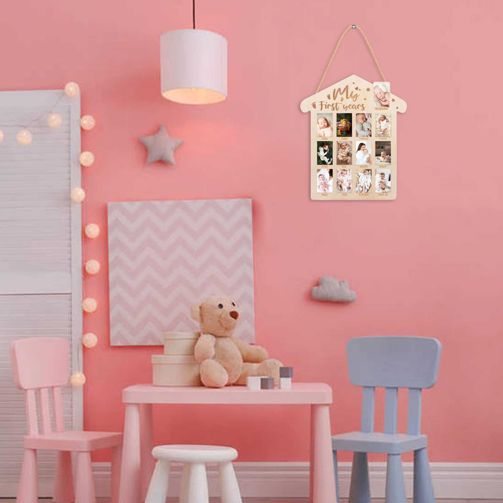 Eerste Babyverjaardag. Meisje Raakt Een Ster Aan. Stock Foto - Image of