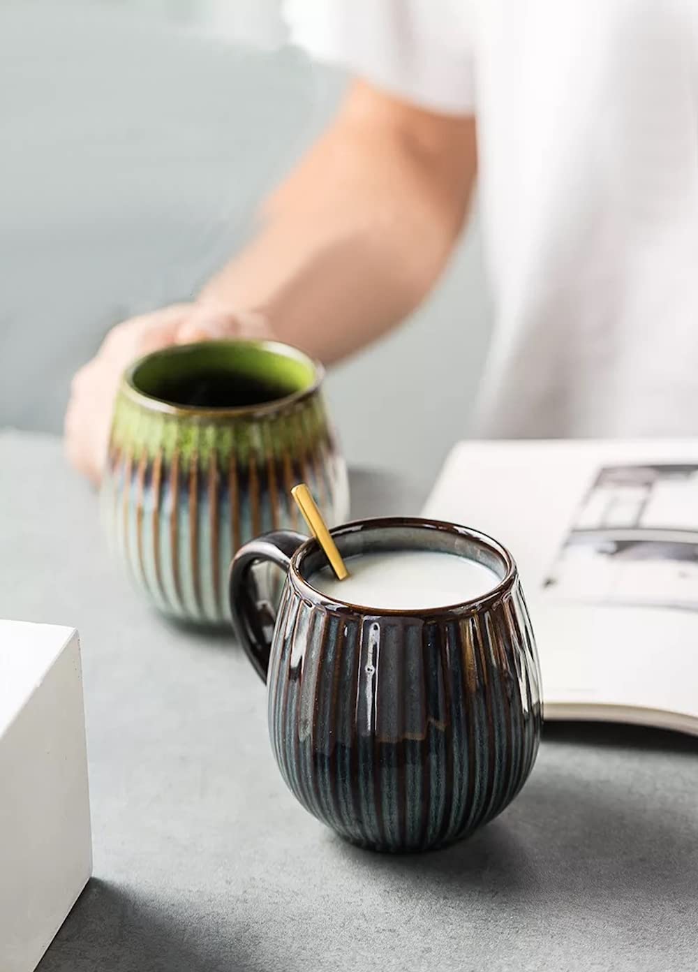 Saumo 5er Set 480 ml Hochwertige Handgefertigte Kaffeetassen aus Porzellan, Kaffee - Tasse in Modern Vintage Design - große Kaffeebecher mit großem Henkel für Kaffee & Tee
