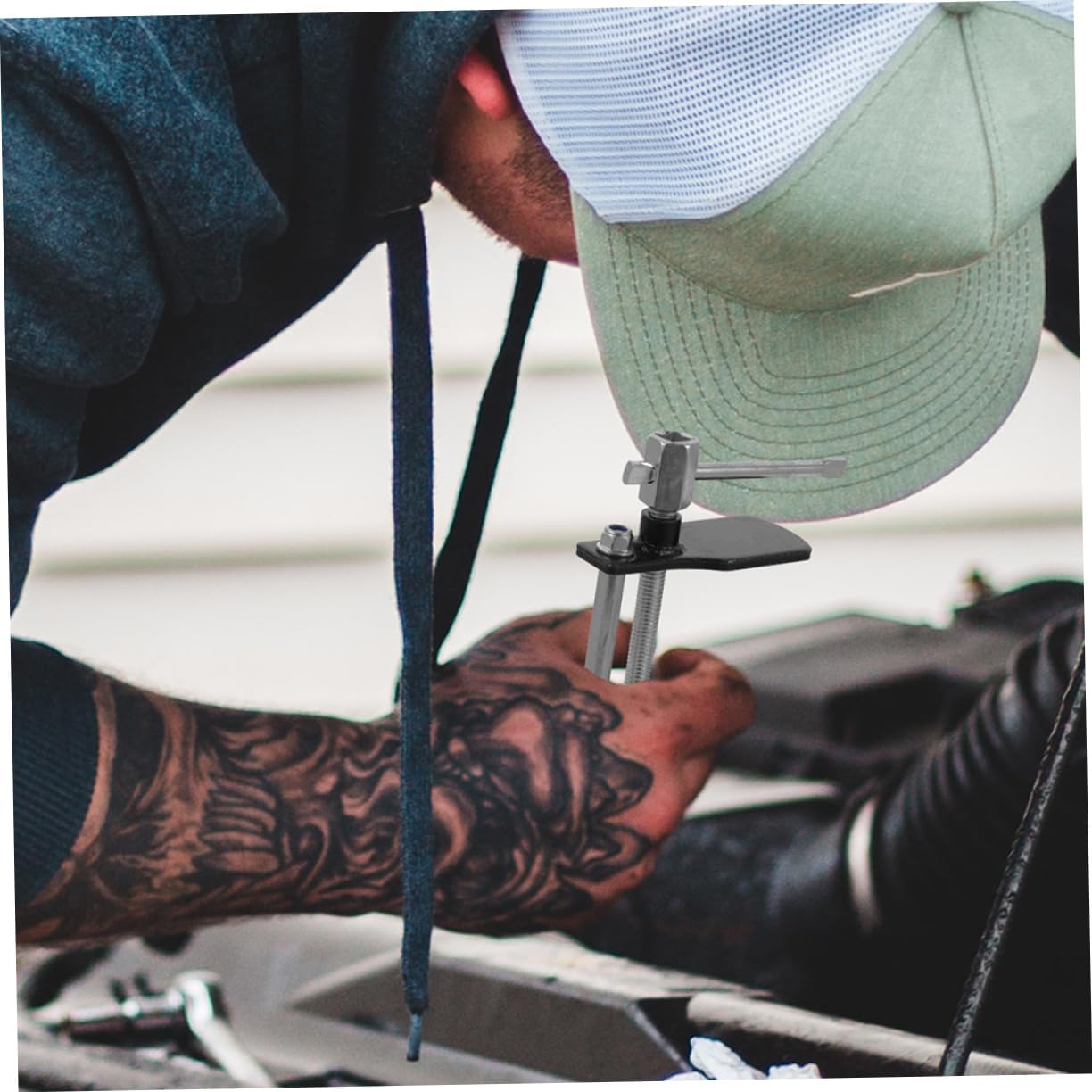 Unomor 2pcs Brake Caliper Compression Tool Disc Brake Pad Spreader Design for Efficient Auto Repair