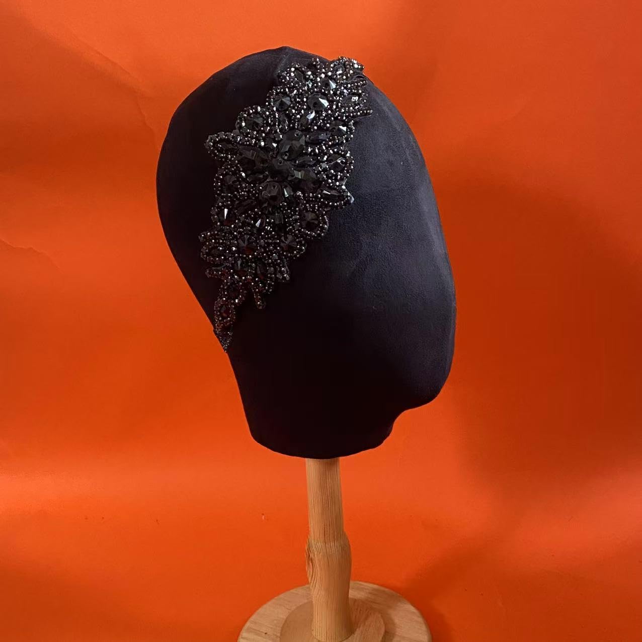 Vintage 1920s Flapper Headpiece Roaring 20s Headband for Women Hair Accessory (Rhinestone black, one size) - Image 4