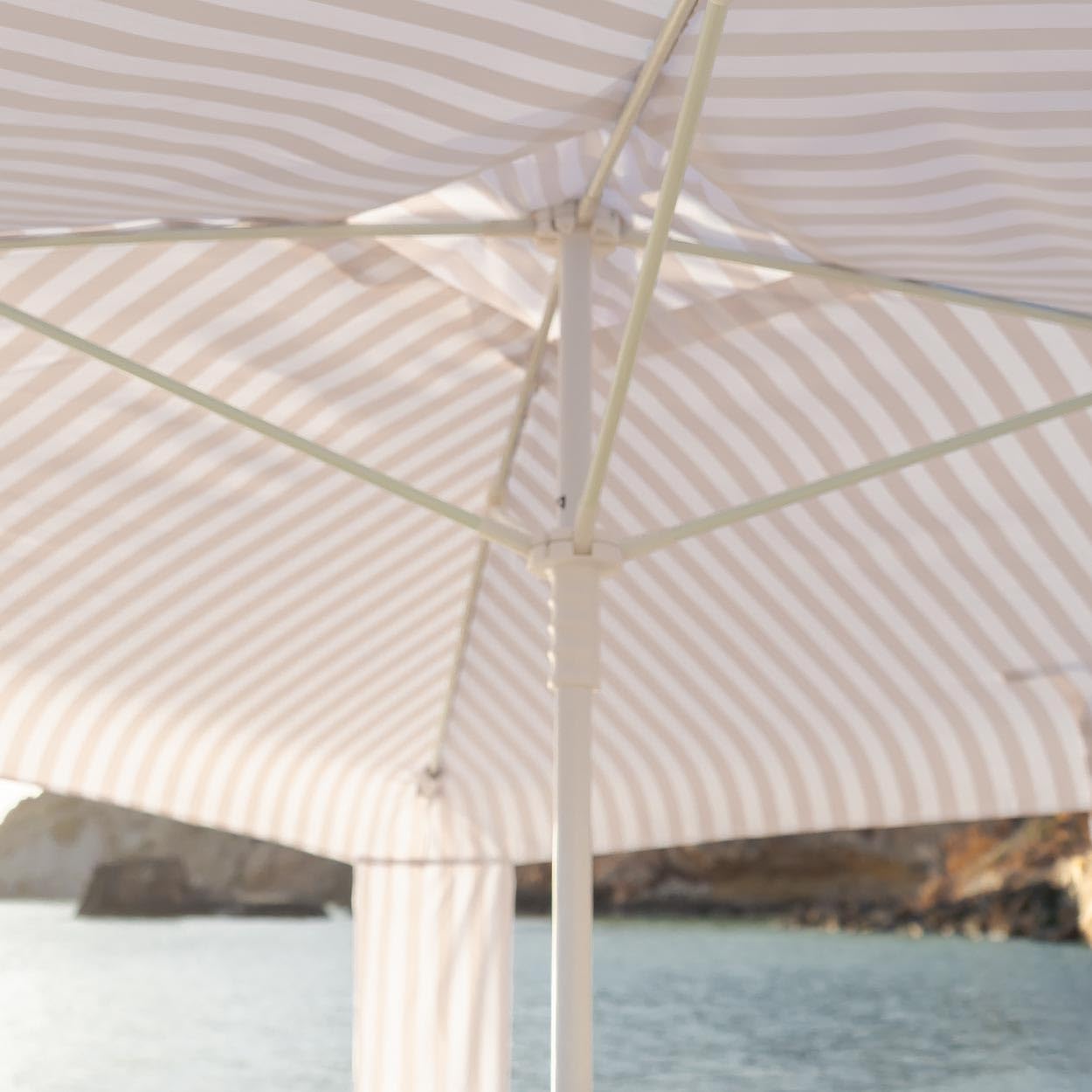 Flamingueo Namiot plażowy - Składany - Namiot plażowy - Parasolka przeciwsłoneczna UPF 50+ na plażę, basen, kemping i ogród - torba do przenoszenia - łatwa instalacja - poliester i aluminium - beżowy