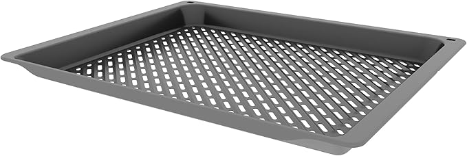 Bosch HEZ629070 Air Fry und Grillblech für Backofen, 34 x 455 x 375 mm, emaillierter Stahl, spülmaschinengeeignet, knuspriges Frittieren und Grillen mit wenig Öl, Zubehör für 60 cm & 45 cm Backöfen Bosch HEZ629070 Air Fry und Grillblech für Backofen, 34 x 455 x 375 mm, emaillierter Stahl, spülmaschinengeeignet, knuspriges Frittieren und Grillen mit wenig Öl, Zubehör für 60 cm & 45 cm Backöfen