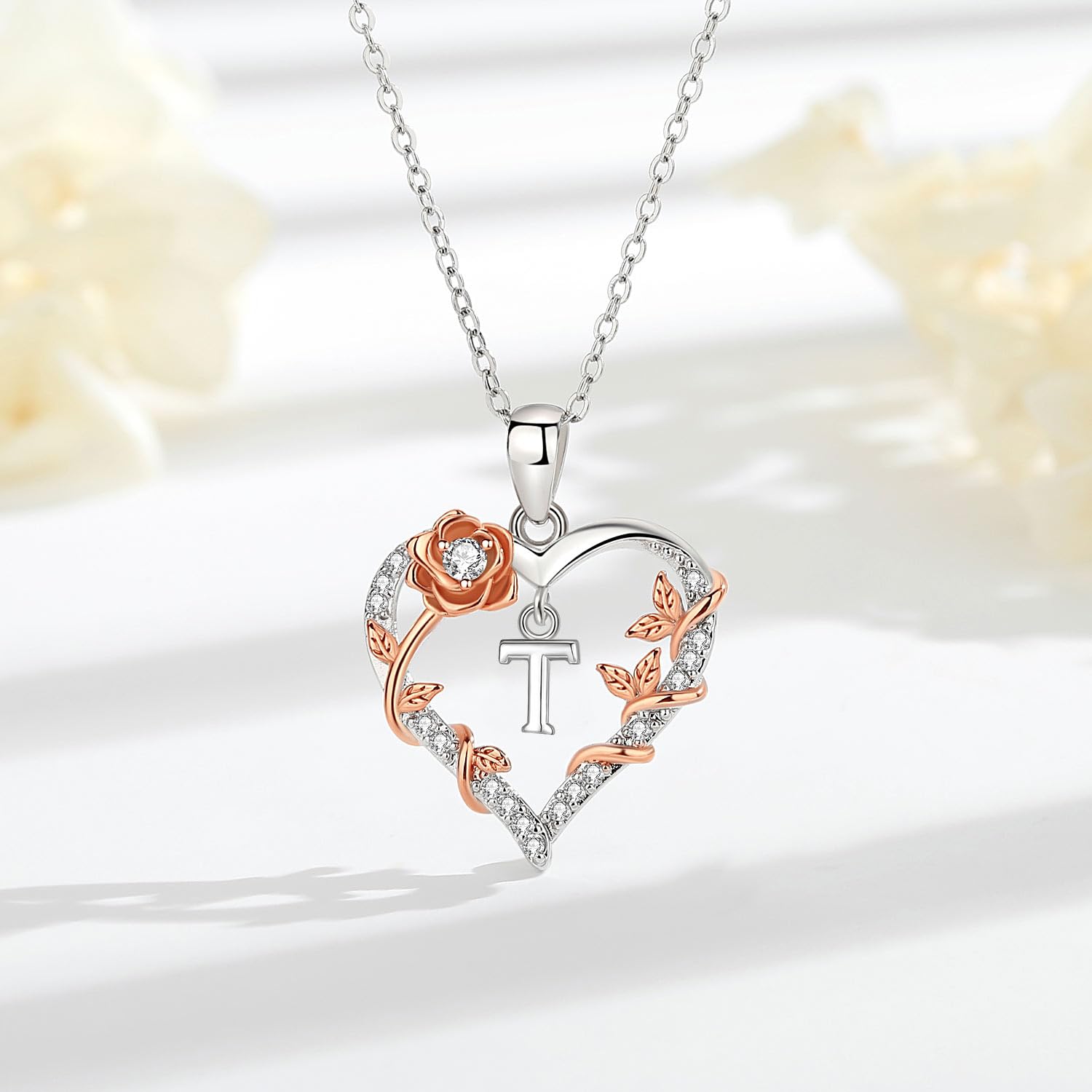 EUDORA Harmony Ball Collana con iniziali a Cuore Rosa per Donne, Lettera dalla A alla Z Collane con Iniziali dell'Alfabeto in Rame Placcato in Rodio Iniziali con Ciondolo Regali di Gioielli, 18"