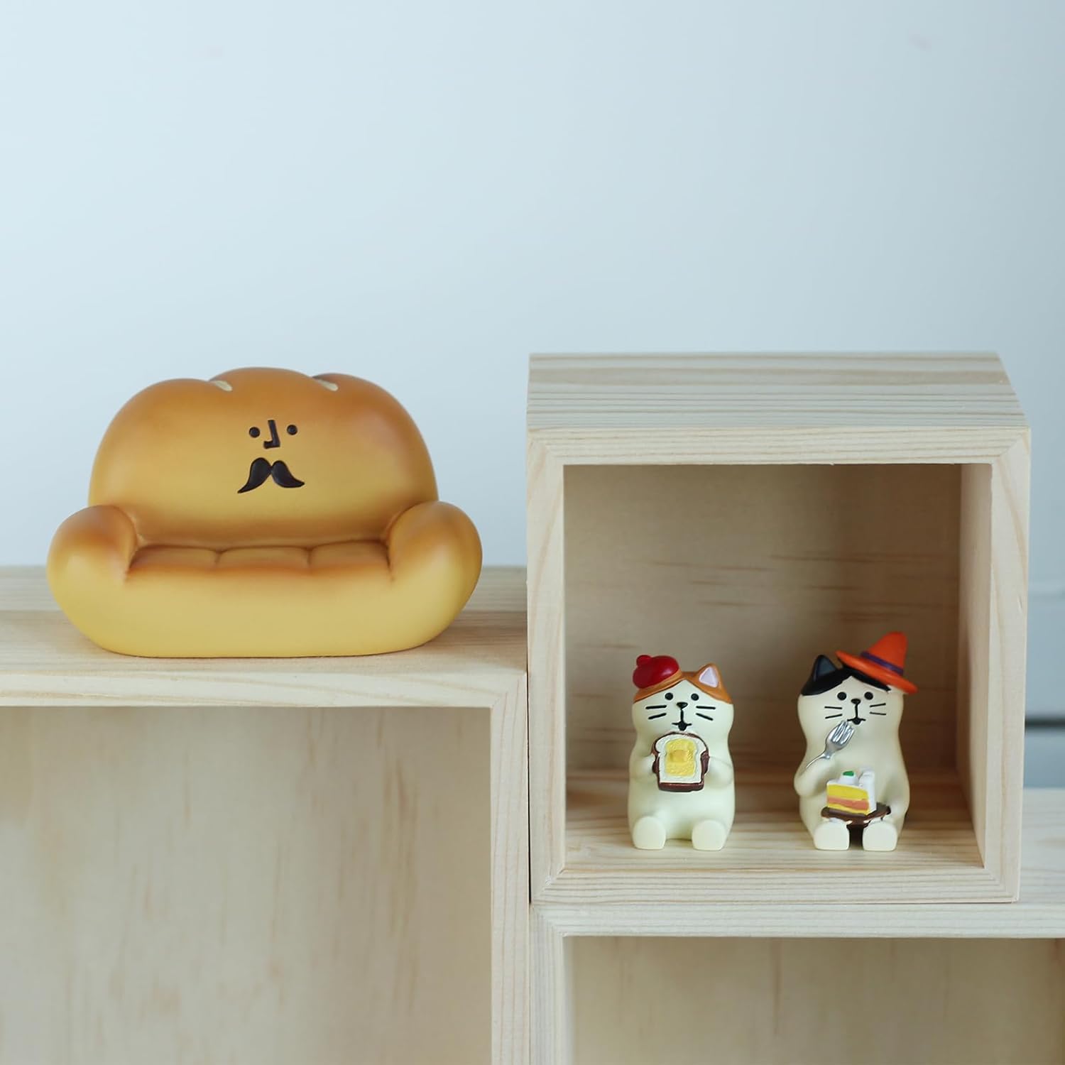 2Pcs Cute Mini Cat Figurine with Bread Sofa Resin Cat Figure for Office Home Decor - Cute Cat Gift for Cat Lovers - Image 6