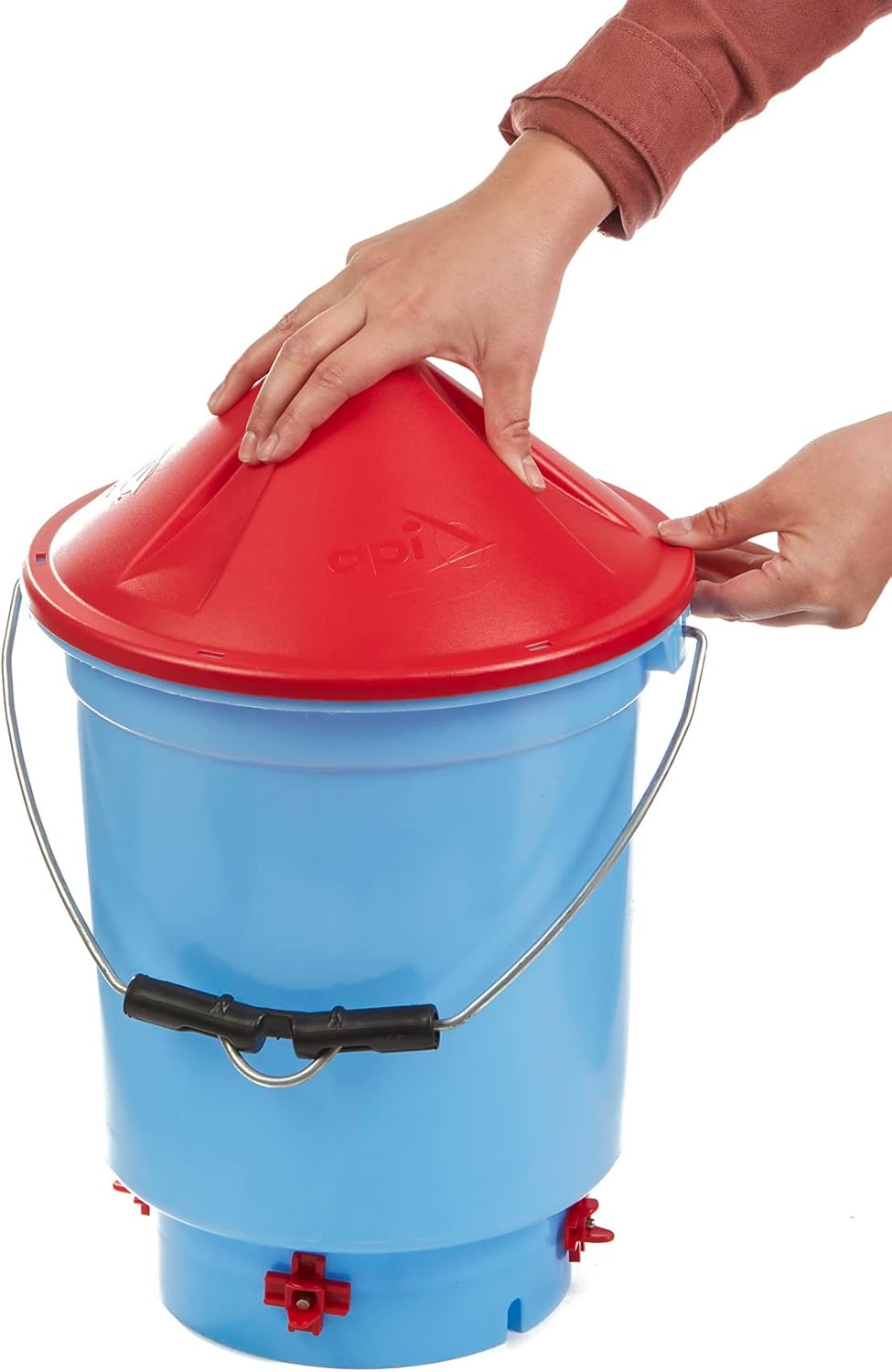 API® Heated Deluxe Hen Hydrator - 3 Gallon - Heated Poultry Waterer for All Seasons