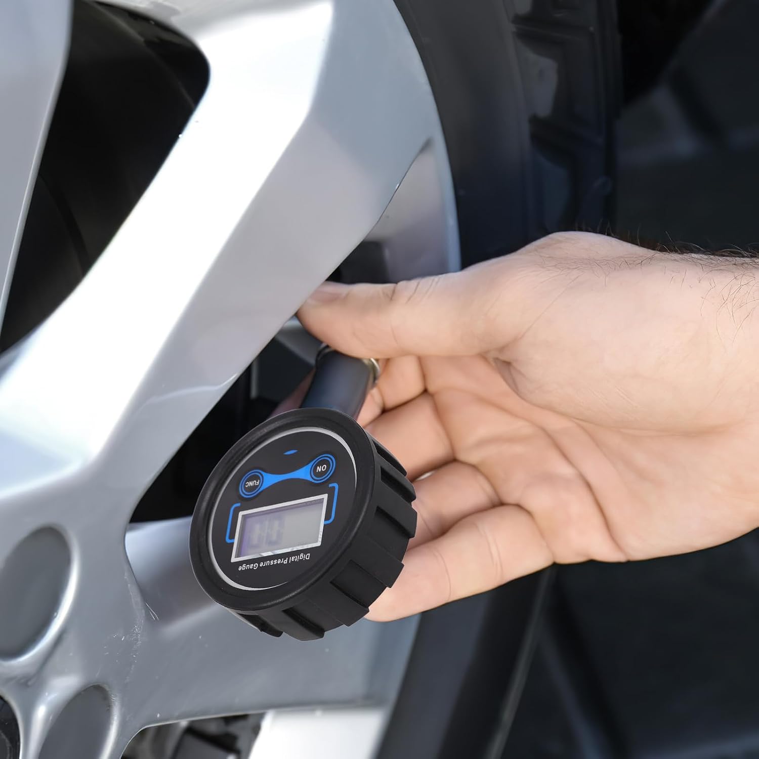 Digital Tire Pressure Gauge Tool with Real Time Monitoring 1/8NPT