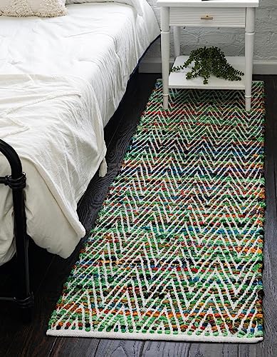 Image of Unique Loom Chindi Chevron Collection Area Rug - Claire (2' 2 inch x 6' 1 inch Runner, Green /Ivory)