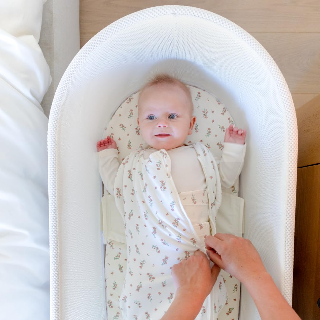 happiest baby Couverture d'emmaillotage SNOO Sack Comforter - Cotton 100% bio - Favorise un développement sain des hanches (Fleurs sauvages ivoire, Petit)