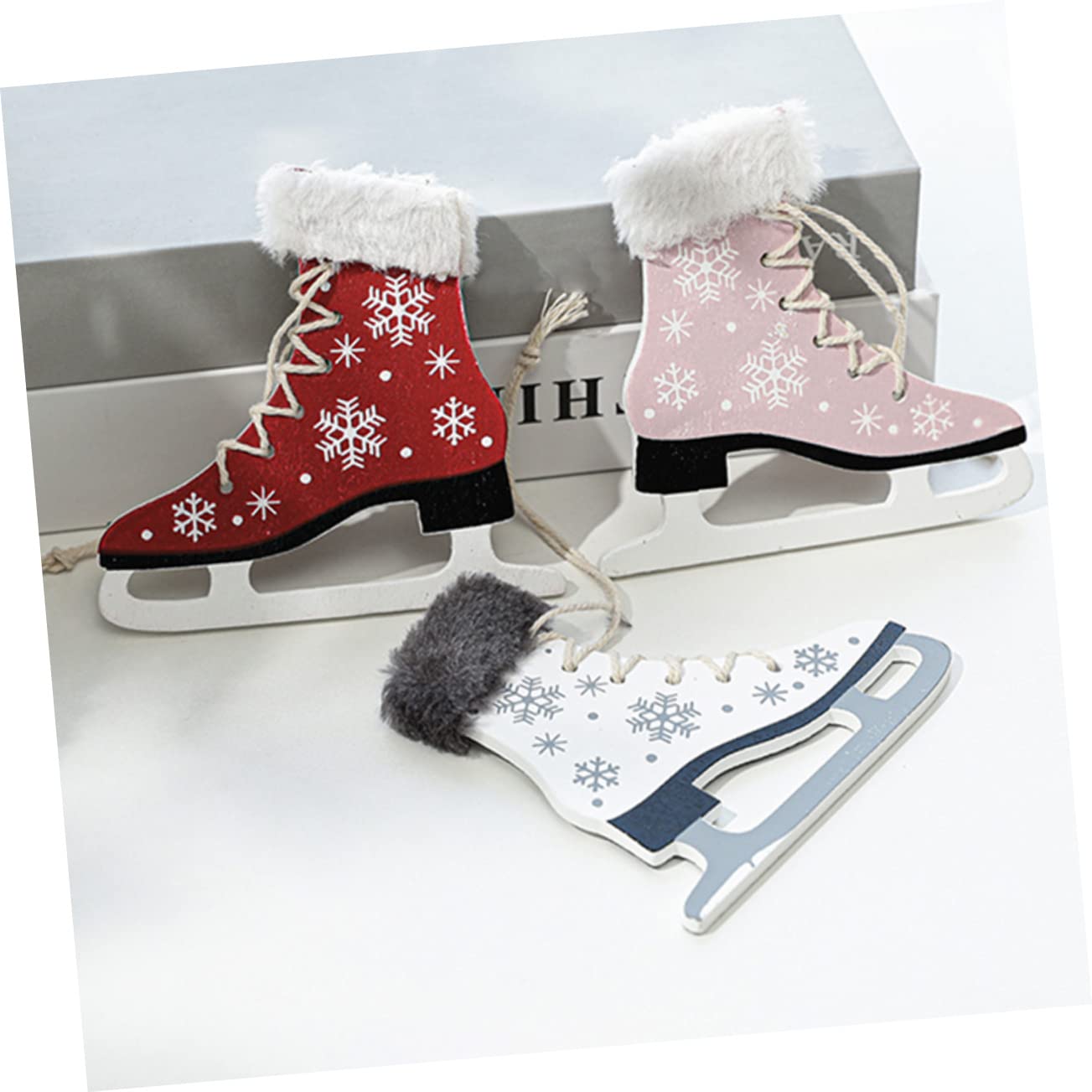 BRIGHTFUFU Christmas Ornament Heart-Shaped Wooden Skates for Tree Decor Bulk Pack