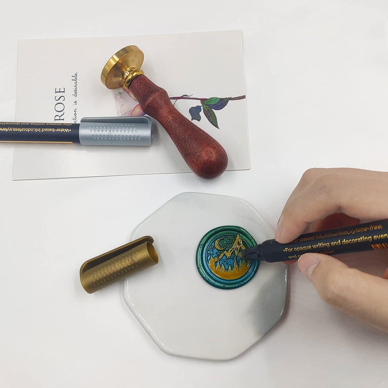 Wax Seal Pen Kit，Wax Seal Pen for Decorating Wax Seal Bead Sticks,Metallic Marker Pens for Wax Seal，easy to use，quick dry，not easily faded， Seal Decor (1pcsGold&1pcsSliver)