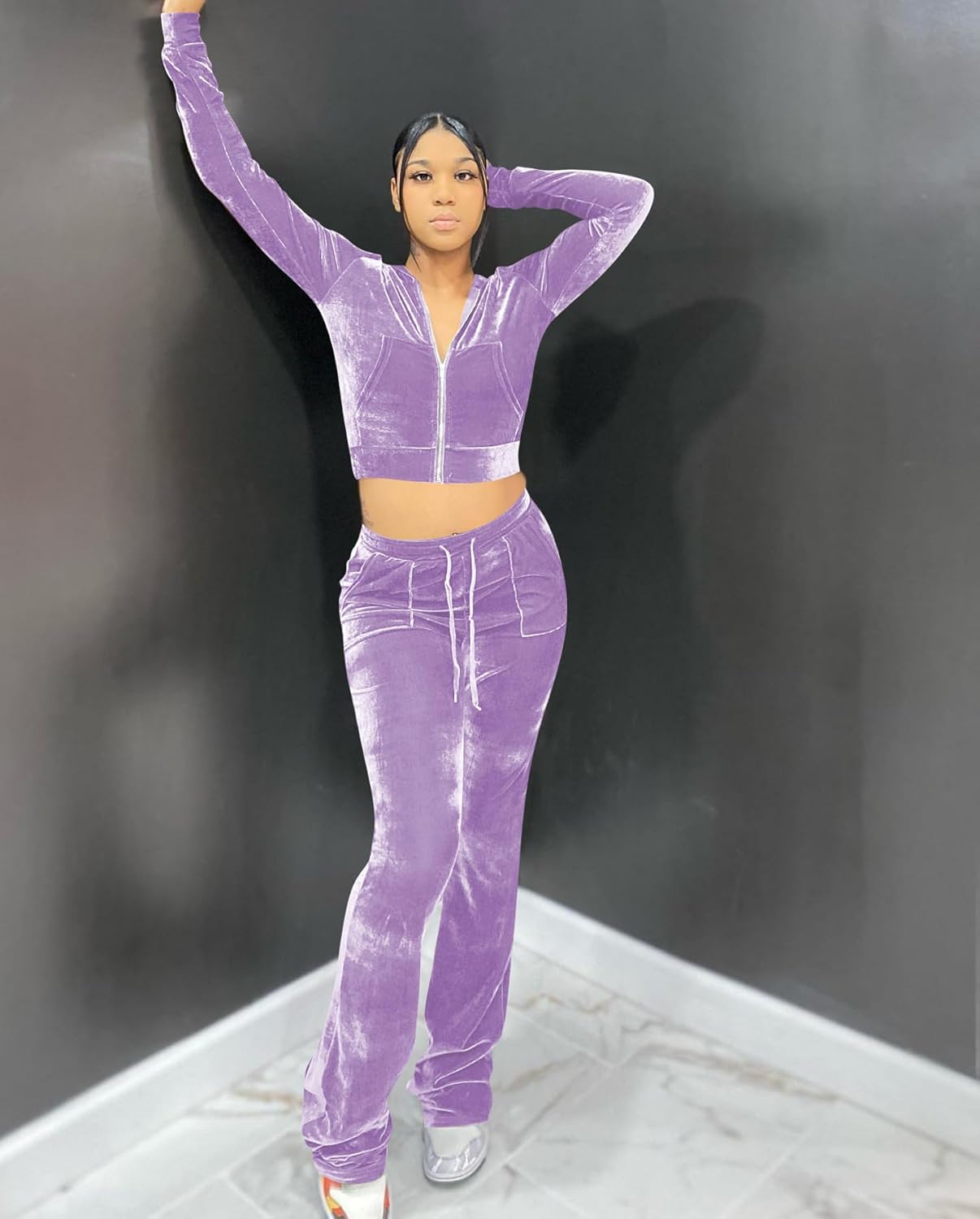 yidengymx Womens 2 Piece Velour Tracksuit Two Piece Outfits for Women Long Sleeve Zip Up Crop Tops Sweatpants Sets Pockets - Image 4