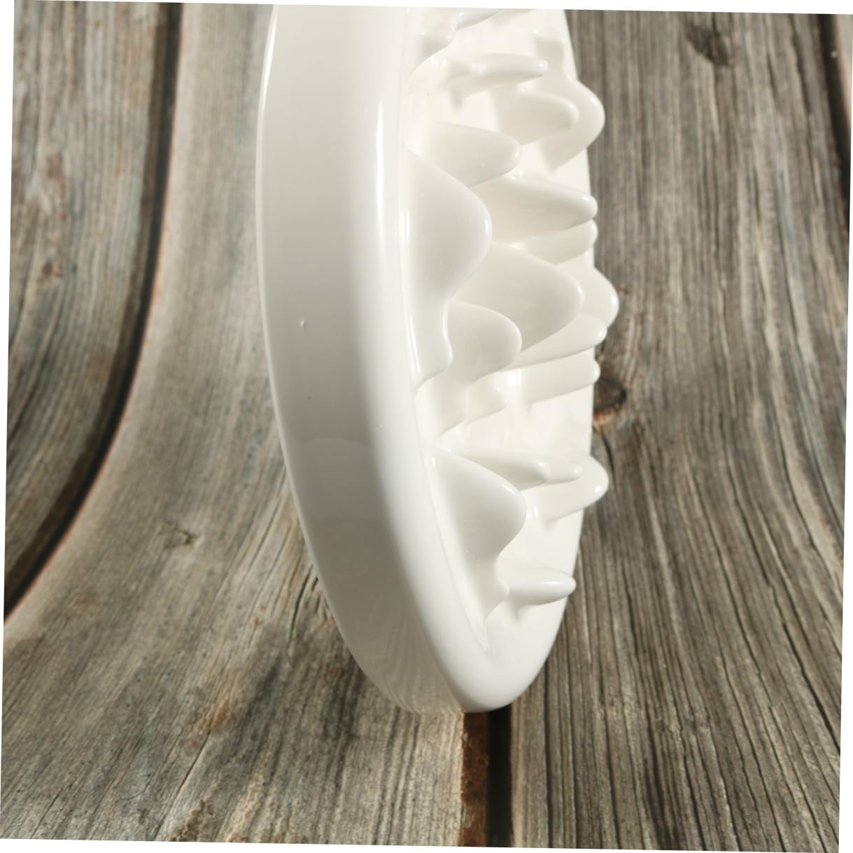 Gamelle pour Chat en Céramique, Mangeoire Lente Puzzle Anti-Chocs | Blanc, Forme Labyrinthe, sans Odeur, pour Chat et Chien, Alimentation Ludique, Usage Quotidien
