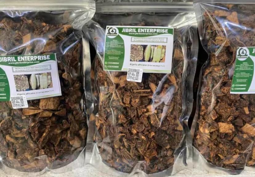 Dried Kigelia Africana fruit chips, dried Sausages fruits chips, 100% natural and organic, including phyto sanitary certificate. (300g)
