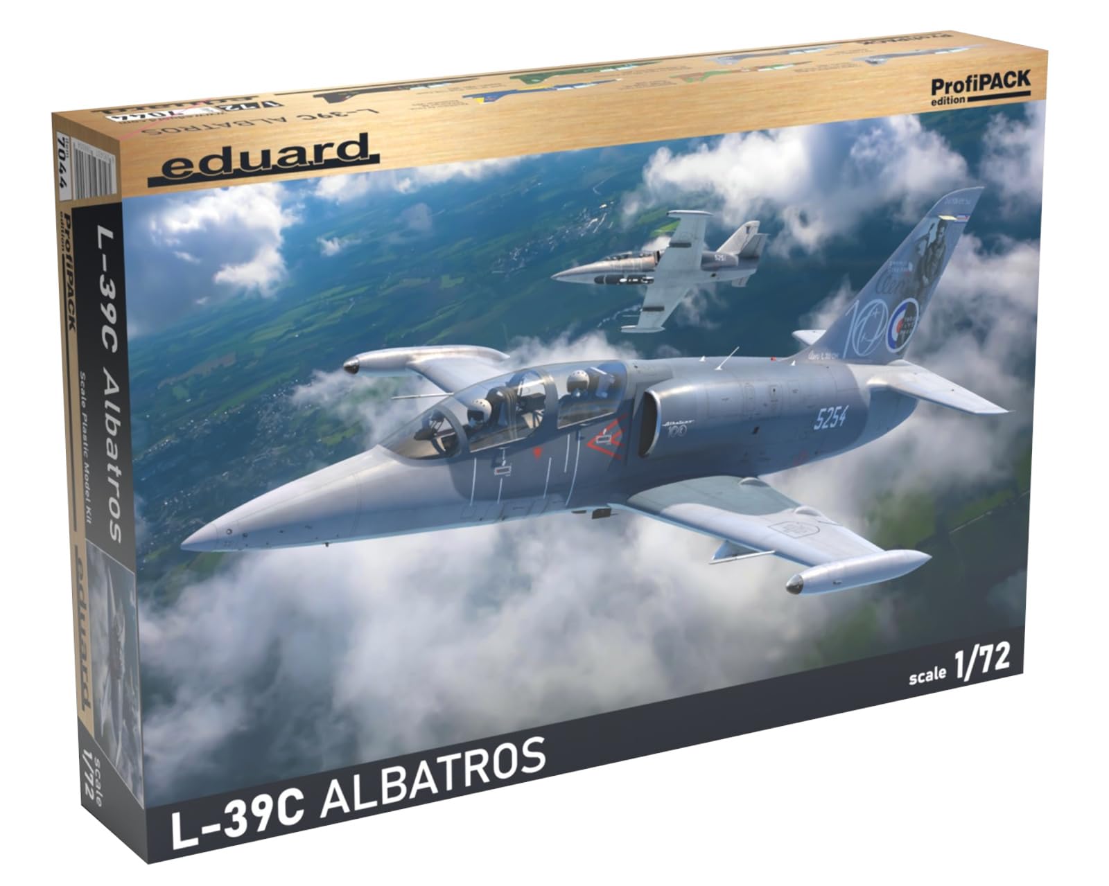 Eduard 7044 Aero L-39C Albatros ProfiPACK 1:72 Model Kit
