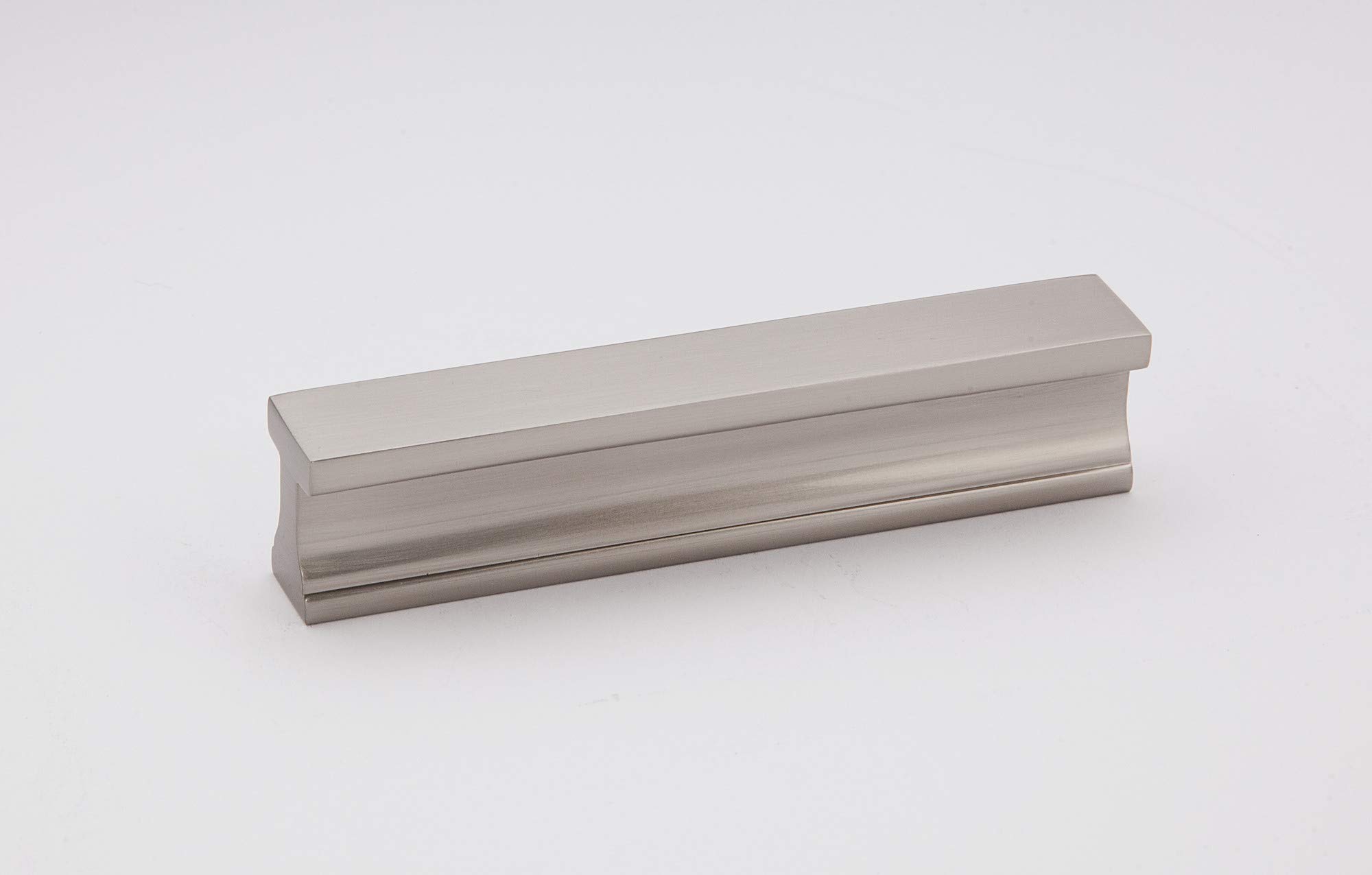 3 1/2" Center Tab Pull Finish: Satin Nickel