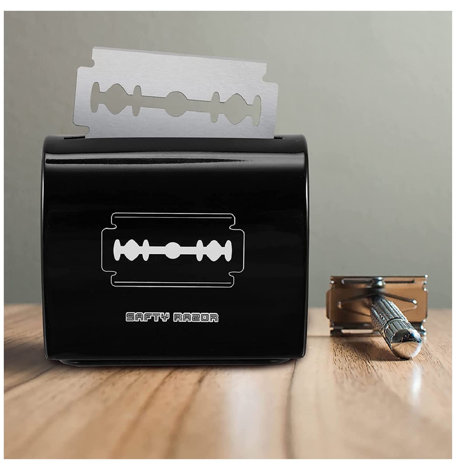 Razor Blade Disposal Case Double Edge Safety Razor Blade Bank for Safety Razor Blade Storagement, Safe Storage Bank for Used Razors Blades