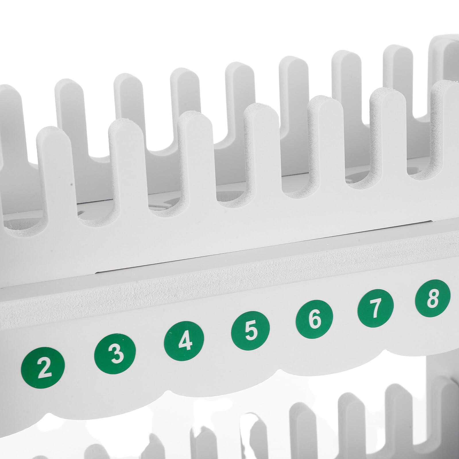 Gatuida Supporto per Smartphone da Tavolo a 2 Livelli, Organizer Multistrato in Plastica Bianca, Base Stabile per Scrivania e Aula, Compatibile con Telefoni Mobili