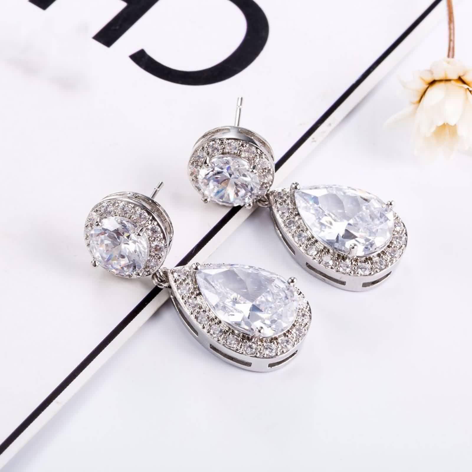 Pendientes Fiesta Largos Mujer Oro Blanco 18 Kilates Moissanita Blanca con Diamante Laboratorio Elegante Pendiente Colgante