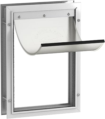 Hakuna Pets Puerta de aluminio de lujo para mascotas, gatos y perros con panel de bloqueo de 2 vías para pantallas, puertas y paredes de hasta 2.8