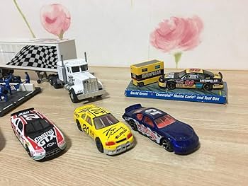 Amazon | ナスカー ミニカーセット ジオラマ トレーラートラック Amazon | ナスカー ミニカーセット ジオラマ トレーラートラック