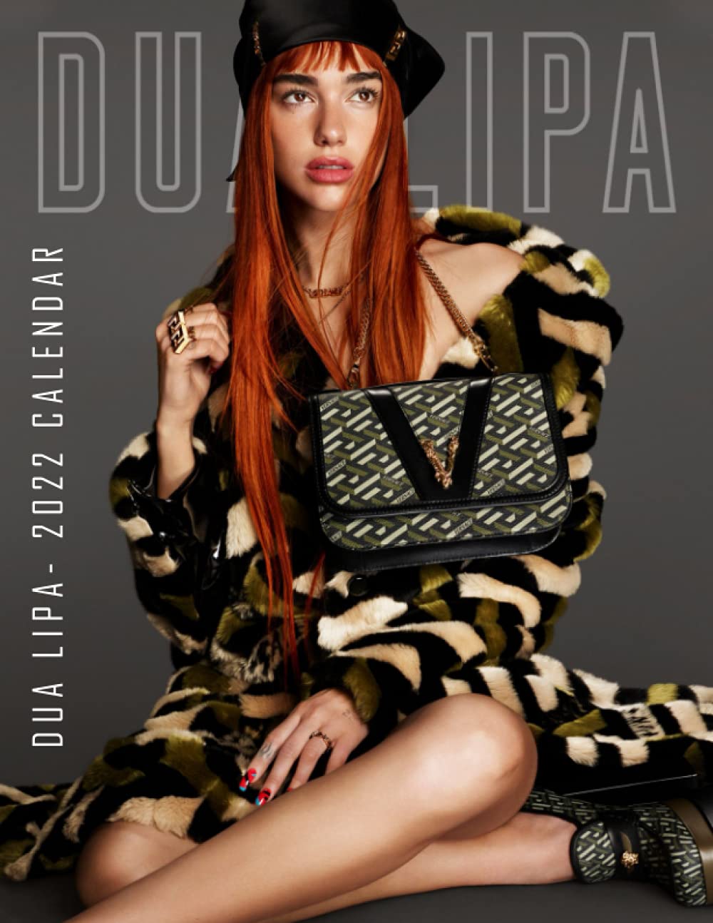 Dua Lipa Calendar 2022: Dua Lipa OFFICIAL Calendar 2022 - SEP 2022 to SEP 2023 calendar with Exclusive Photos to decor your desk - Music Pop Singer ... Celebrity (Kalendar Calendario Calendrier)