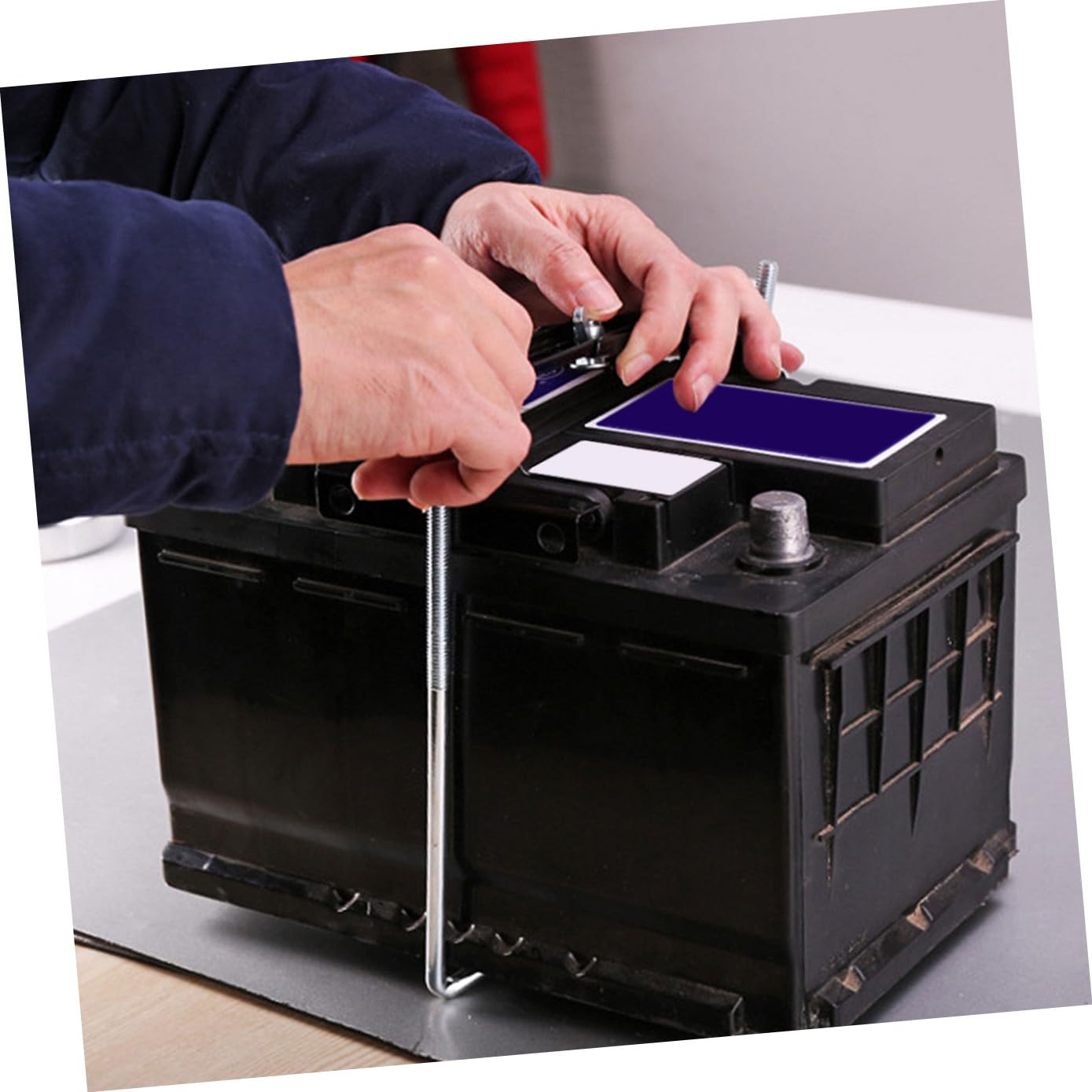 Support de Batterie Voiture Antirouille Fixation Stable et Maintien Charge Batterie Montage Facile pour Véhicule