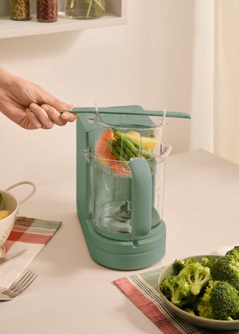 CREATE/BABY CHEFBOT/Multifunktionaler Sterilisator und Küchenroboter für Babys Salbeigrün/BPA-frei, 6 Funktionen, programmierbar, doppelte Höhe für Babyflaschen, 700W