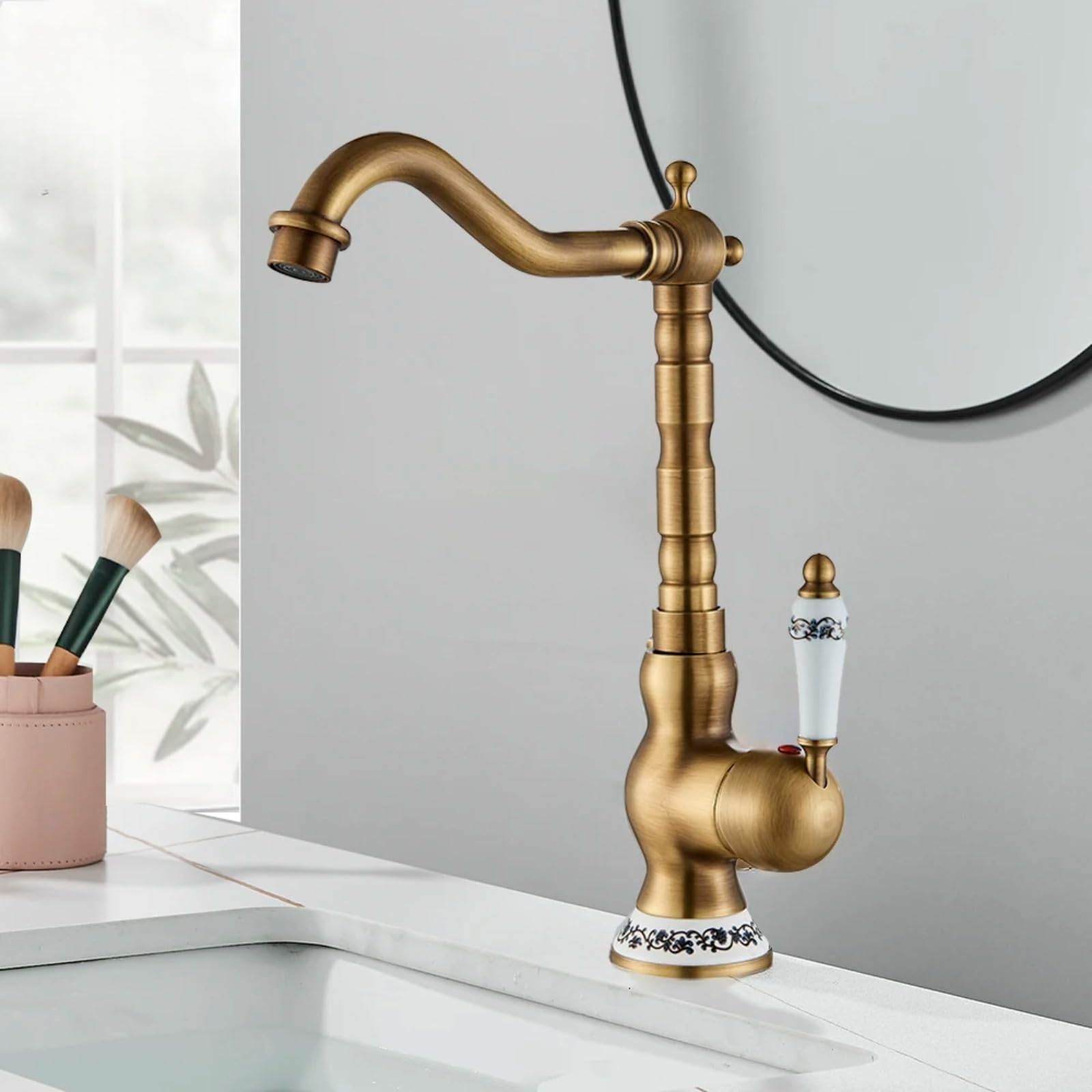 Robinet de salle de bain en laiton mitigeur eau chaude froide levier unique céramique