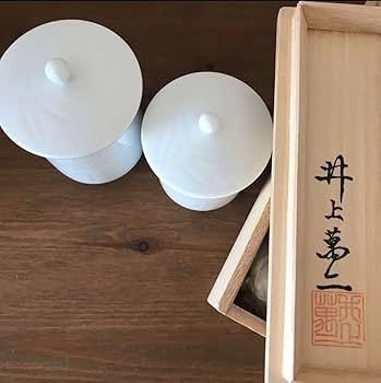 人間国宝　本人作　井上萬二　白磁笹彫文ぐい呑 Amazon.co.jp: 人間国宝 井上萬二白磁 彫文 笹 湯呑 : ホーム