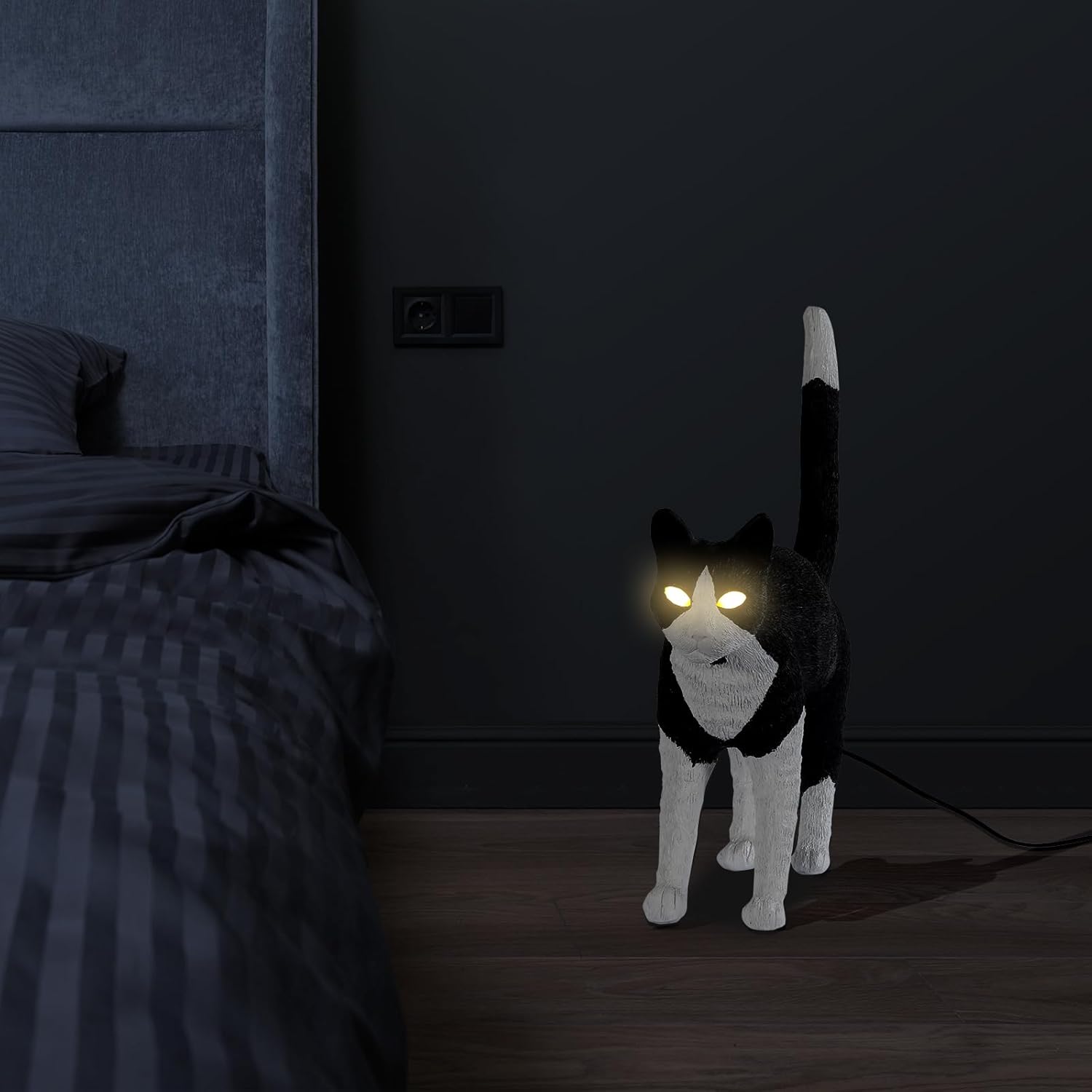 Modern Resin Carved Cat Table Lamp,Desk Lamp,Floor Lamp,Animal Lamp,Bedside LED Light for Home Decor,Living Room, Bedroom, Home Office, Kids Room(Cat)