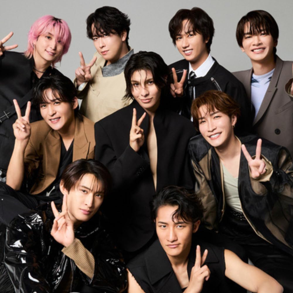 Amazon.co.jp: 公式 カレンダー 特典付 オフィシャルカレンダー