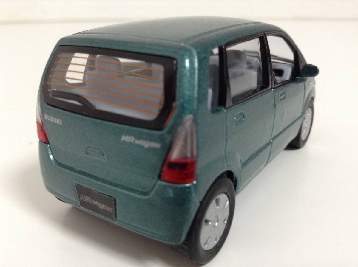 スズキ 1/42 MRワゴン MF21S カラーサンプル 模型 全10色セット Amazon.co.jp: 1/42 スズキ MRワゴン ブルーメタリック カラーサンプル