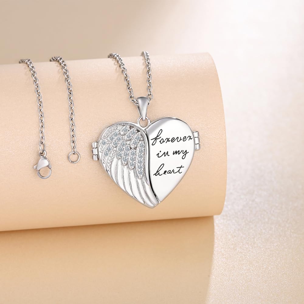 Collana Foto Ciondolo Cuore Argento 925 Medaglione Portafoto Personalizzabile con Ali di Zirconio e Testo Inciso