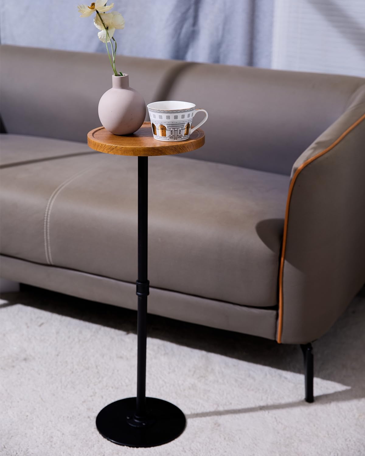 Tavolino alto, piccoli tavolini rotondi, tavolino con piedistallo, tavolino da caffè Martini, tavolino angolare per piccoli spazi, soggiorno, camera da letto (marrone)