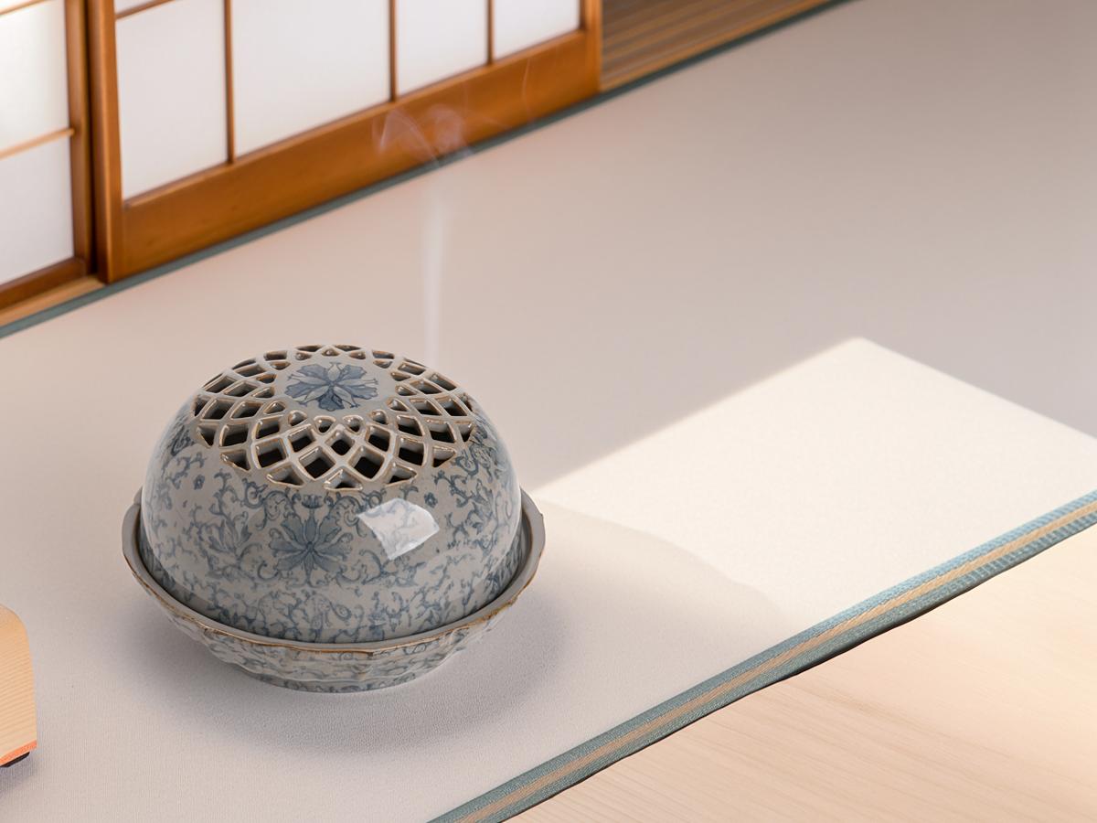 Amazon｜お香立て 線香立て 香炉 蓋付き オシャレ 陶磁器 お香たて