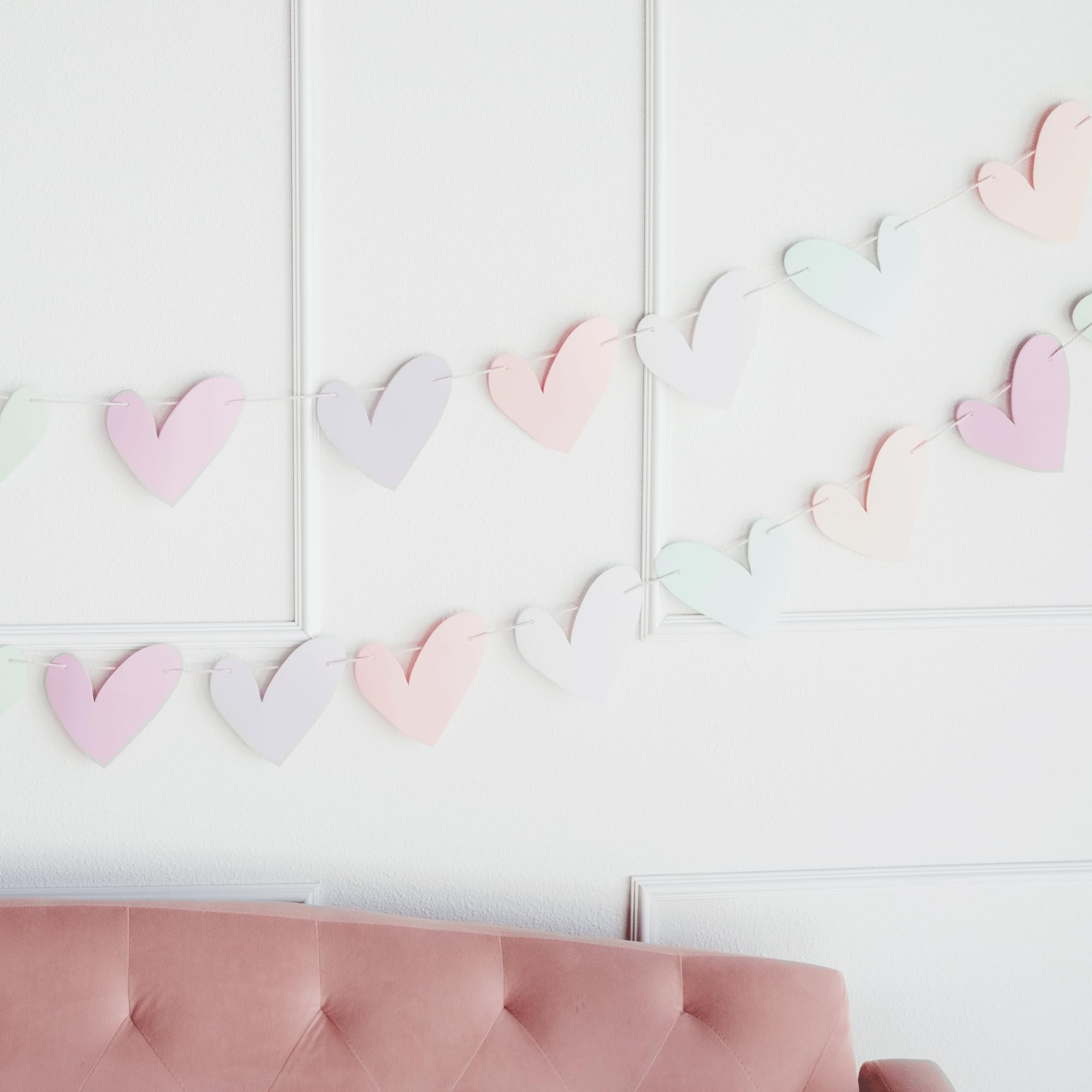 Guirnalda de corazón de papel bohemio para decoración del día de San Valentín, 16 corazones de conversación pastel para fiestas galentinas, pancarta de San Valentín preencordada de 11 pies hecha con