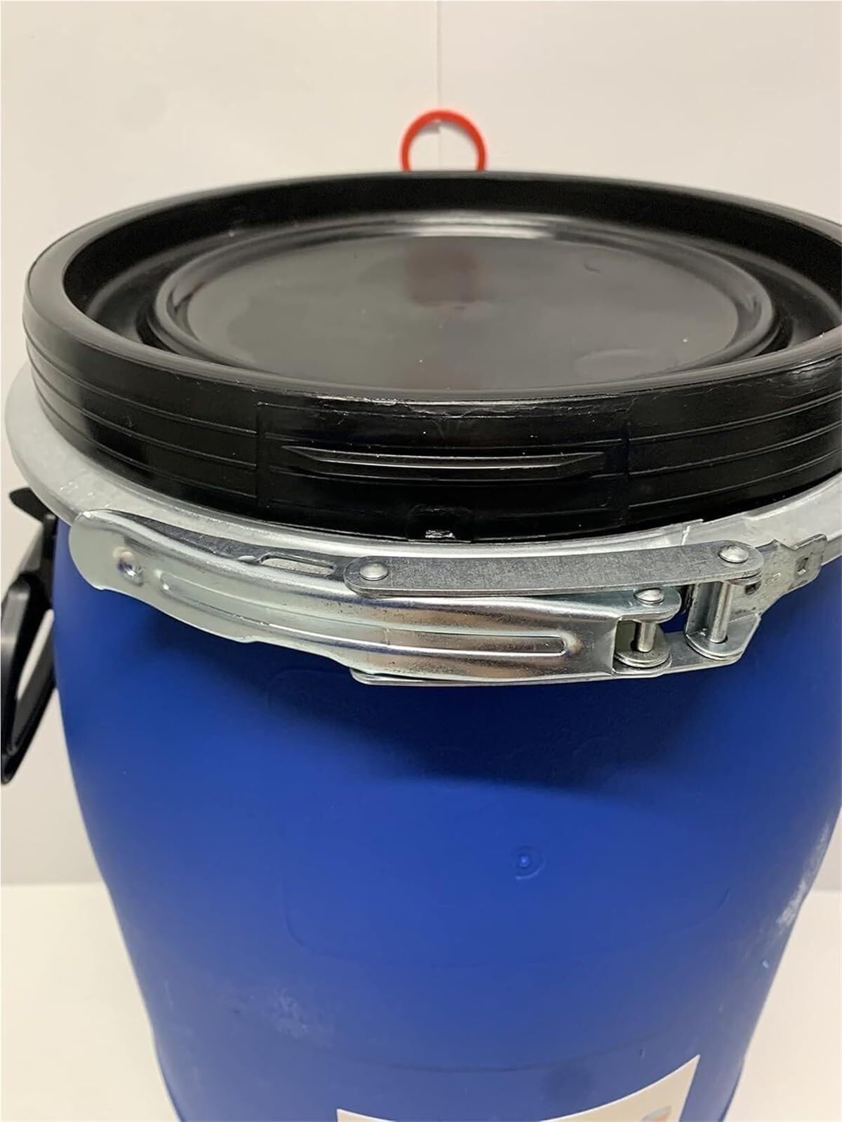 Zbiornik na wodę do kampera duża plastikowa niebieska otwarta górna beczka do przechowywania z pokrywką i pierścieniem zatrzaskowym klasy spożywczej do wysyłki szczelny pojemnik przemysłowy