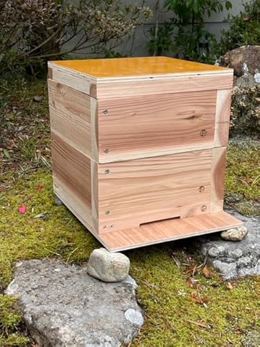 日本みつばち用 飼育箱 簡単 重箱式巣箱 待ち箱 養蜂巣箱 国産 杉材 2段セット 日本みつばち用 飼育箱 簡単 重箱式巣箱 待ち箱 養蜂巣箱 国産 杉材 2段セット