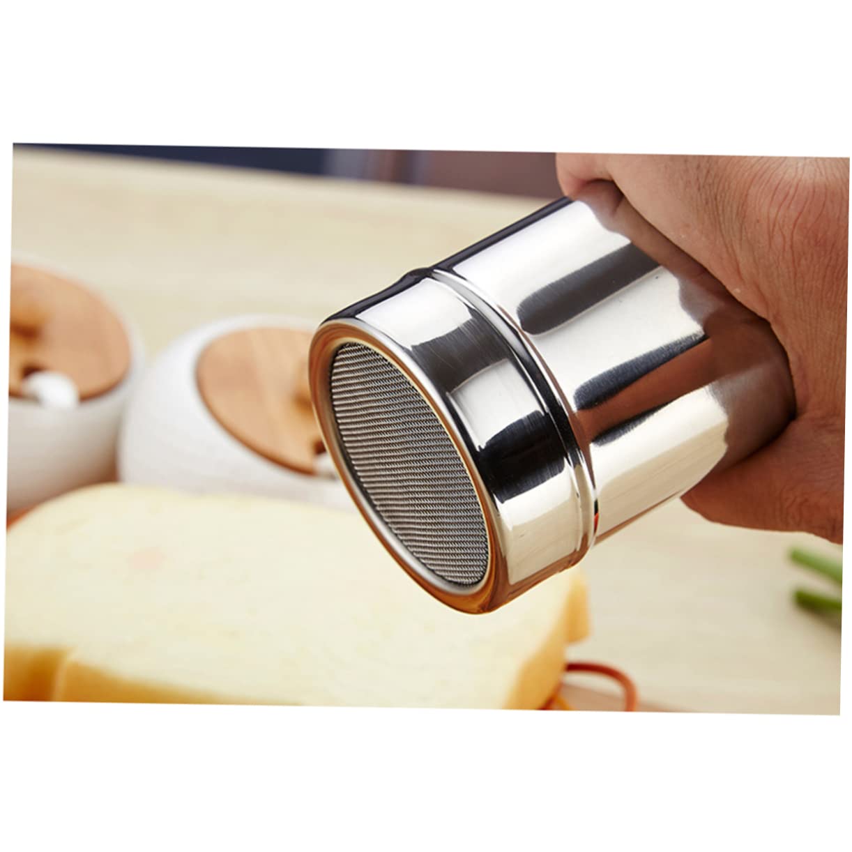 HOLIDYOYO Cooking Essential: Stainless Steel Seasoning Tube Shake Pepper Sugar Tool Random